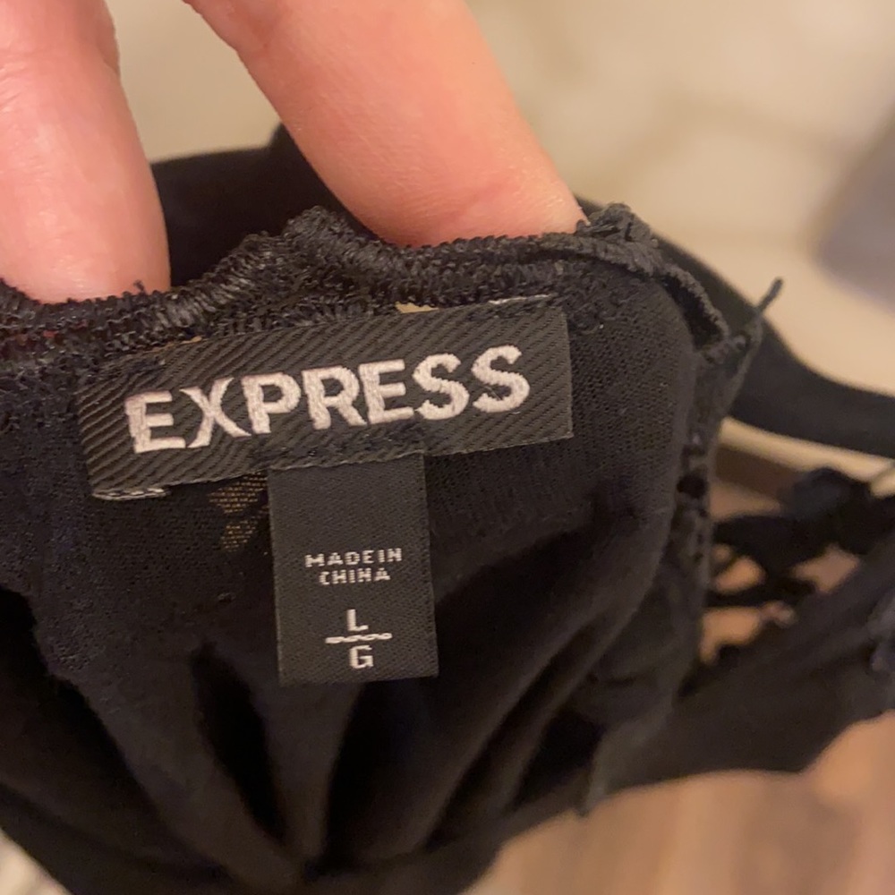 Express tank top - Picture 4 of 4